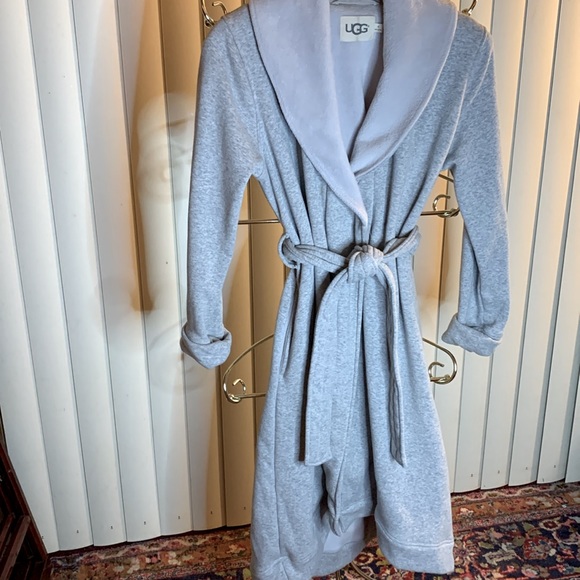 NEW UGG ROBE - Picture 1 of 7